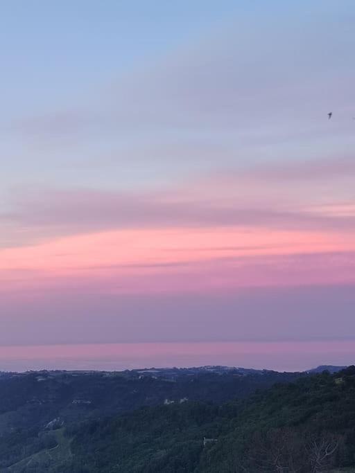 B&B La Finestra Sul Mare ริปาตรานโซเน ภายนอก รูปภาพ