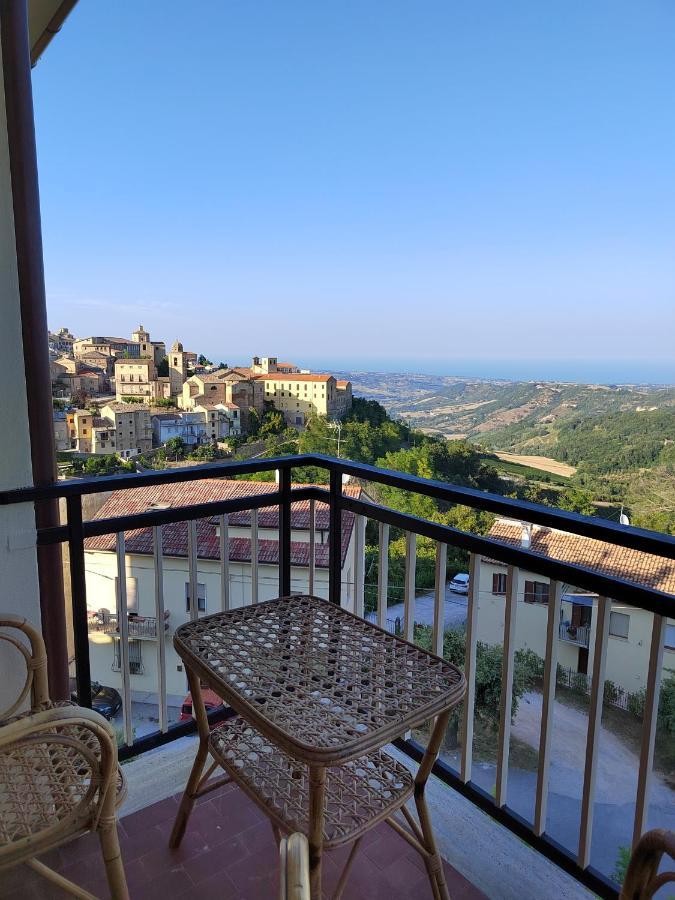 B&B La Finestra Sul Mare ริปาตรานโซเน ภายนอก รูปภาพ